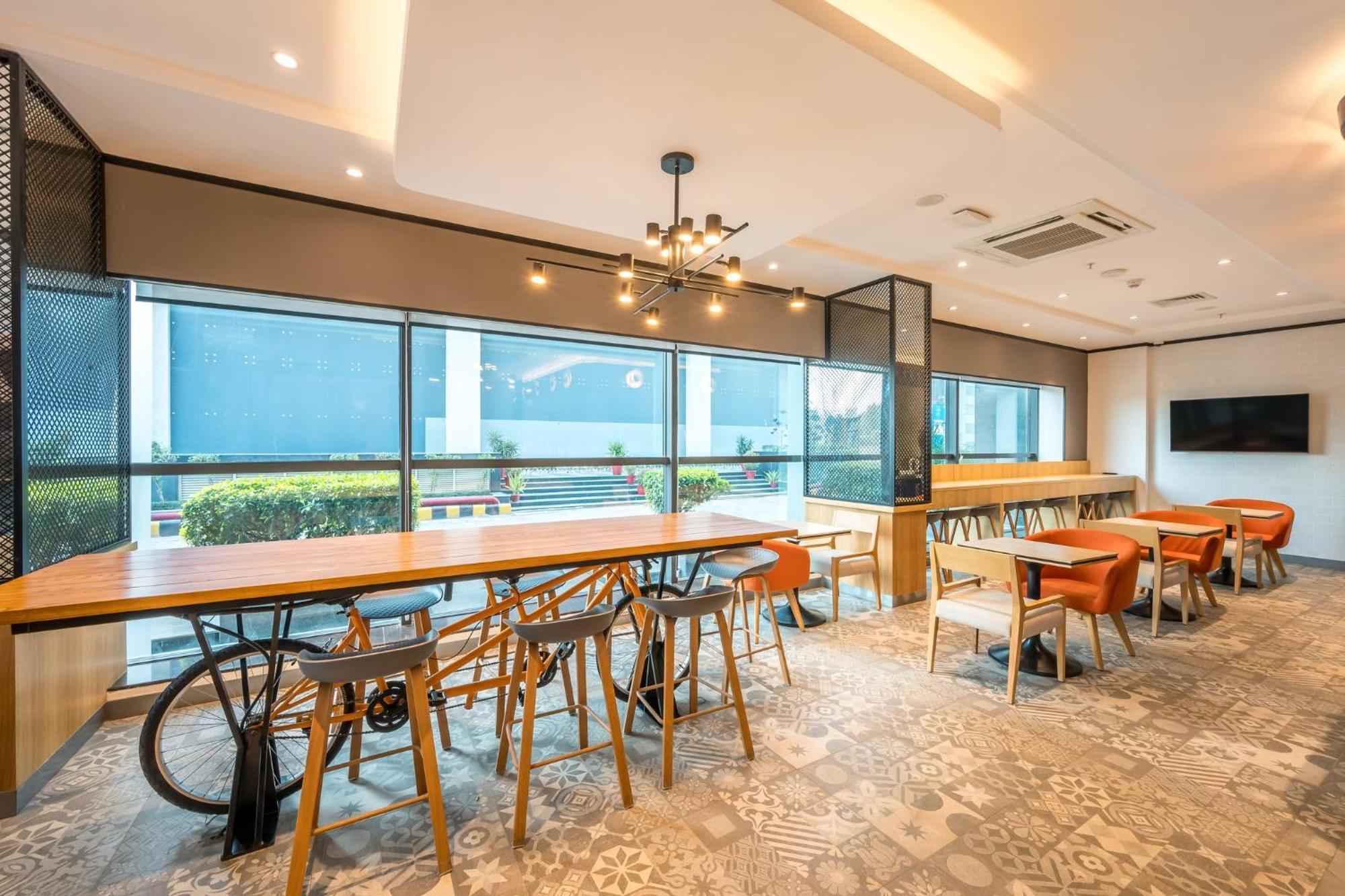 Holiday Inn Express Greater Noida Knowledge Park By Ihg Exterior foto